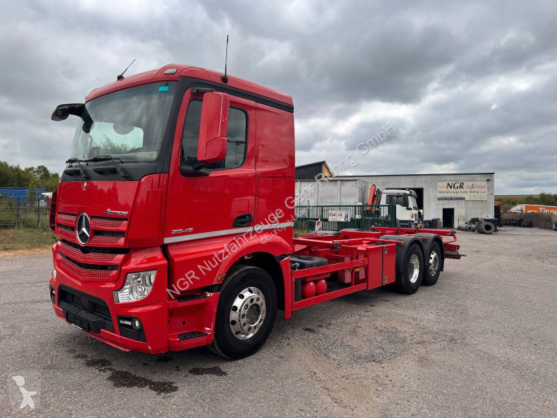 شاحنة Mercedes 2545 6X2 BDF mit Kompressor...