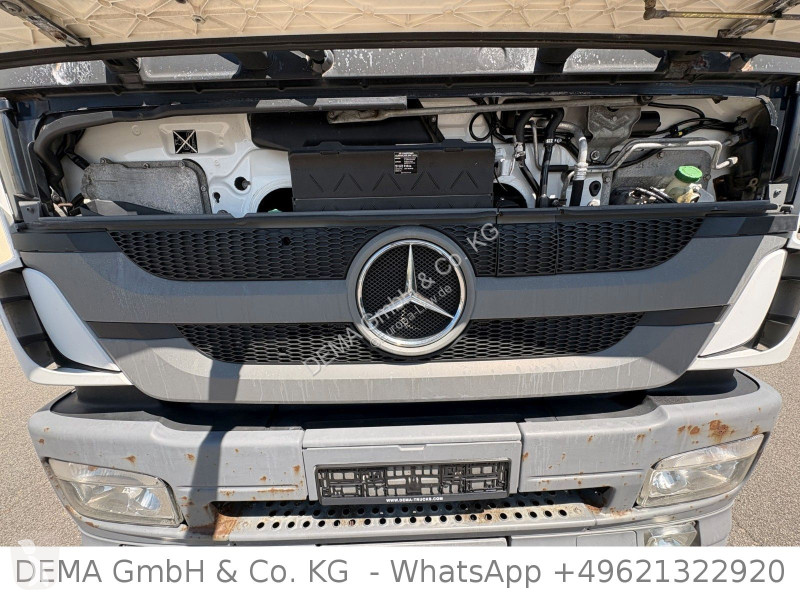 شاحنة Mercedes...