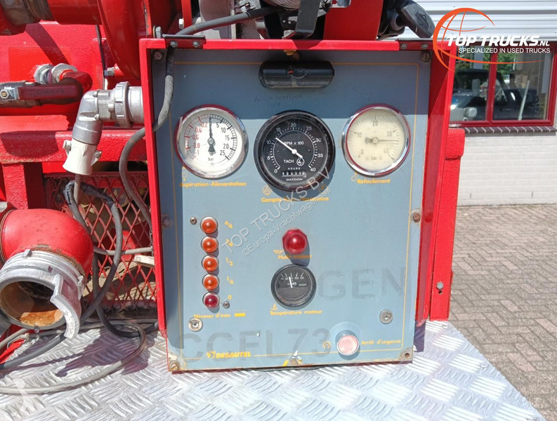Camion Mercedes U 1200 4x4 -1,150 liter water...
