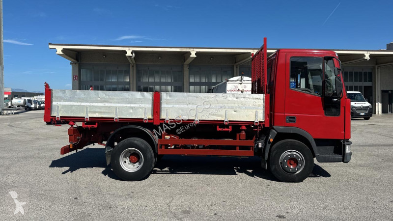 Camion Iveco 100E18 4X2