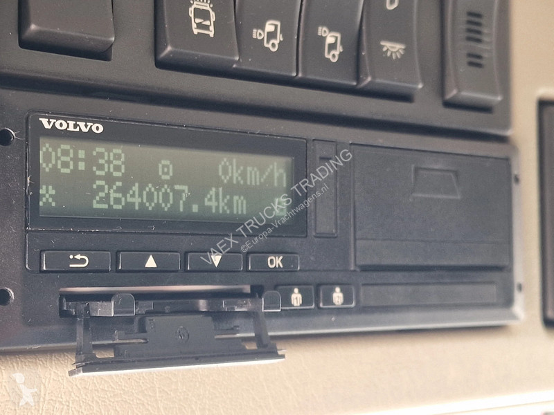 شاحنة Volvo 460 full air - VEB - Zepro lift -...