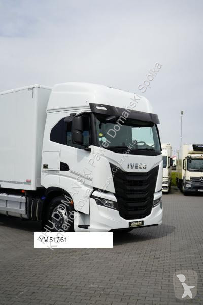 Camión Iveco / 420 / E 6 / KONTENER + WINDA /...
