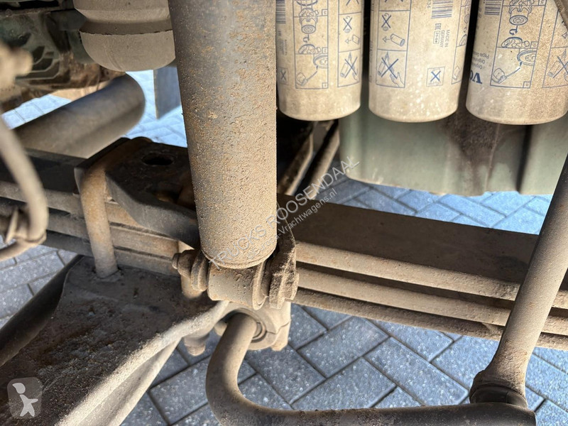 شاحنة Volvo 310 + DHOLLANDIA LOADLIFT 3000 KG +...
