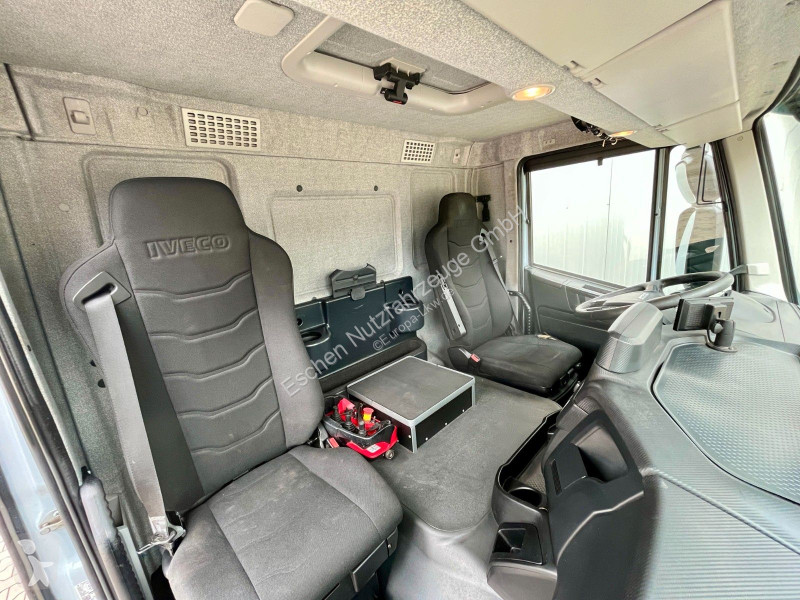 شاحنة Iveco AD 260 SY/FS-D |...