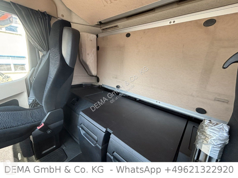 شاحنة Mercedes...
