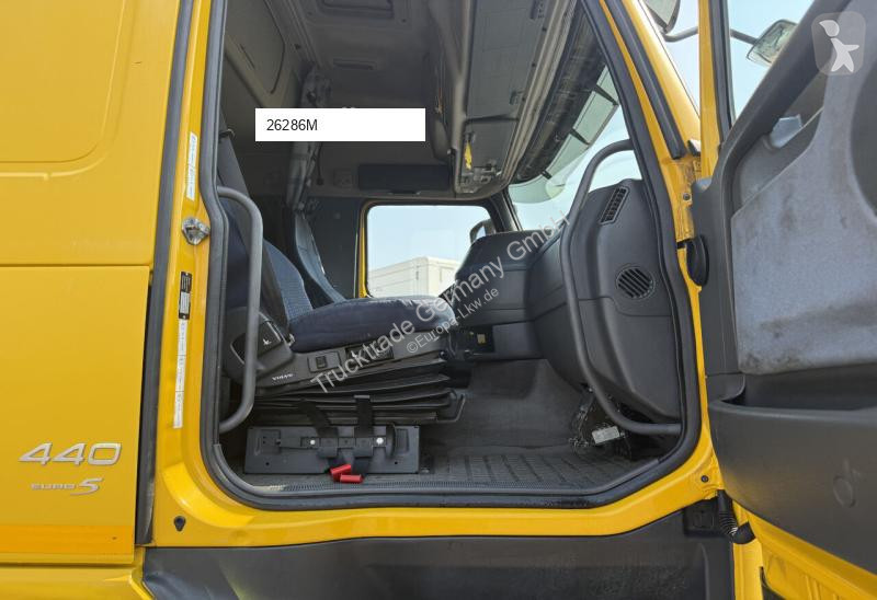 شاحنة Volvo 638 FH-440