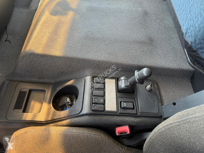 Camion Volvo 280 4X2 EURO 6 + DHOLLANDIA LIFT...