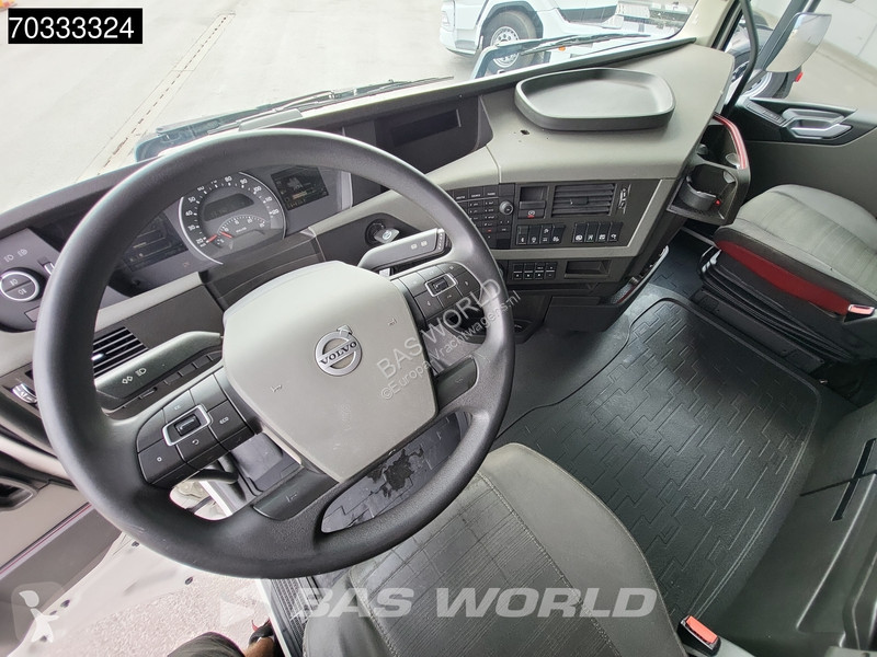شاحنة Volvo 460  6X2 chassis Full Air...