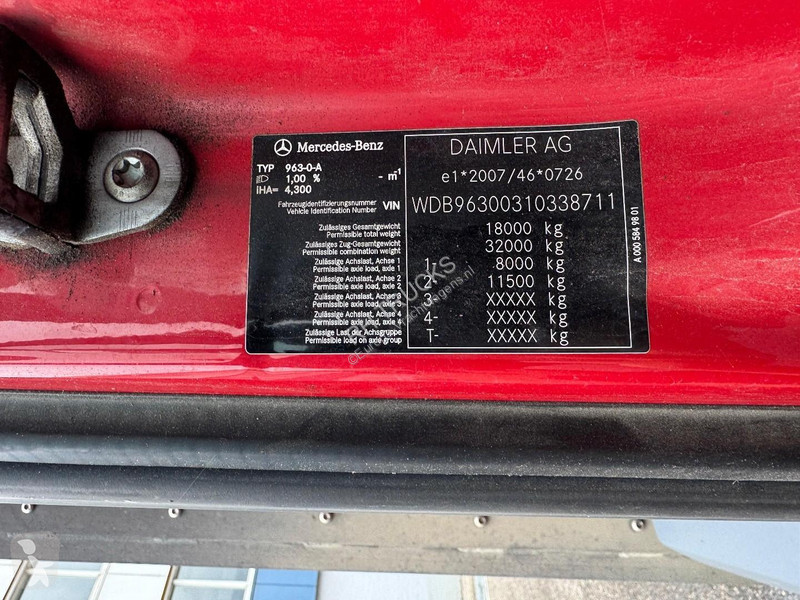 شاحنة Mercedes 1827 4X2 EURO 6 + ZEPRO 2500KG LIFT