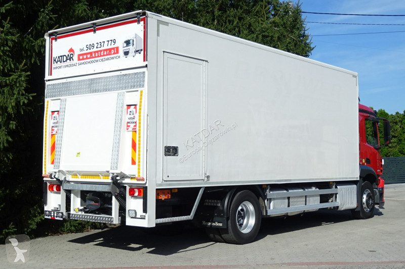 Kamion Mercedes 1833 Euro6 sypialna klima...
