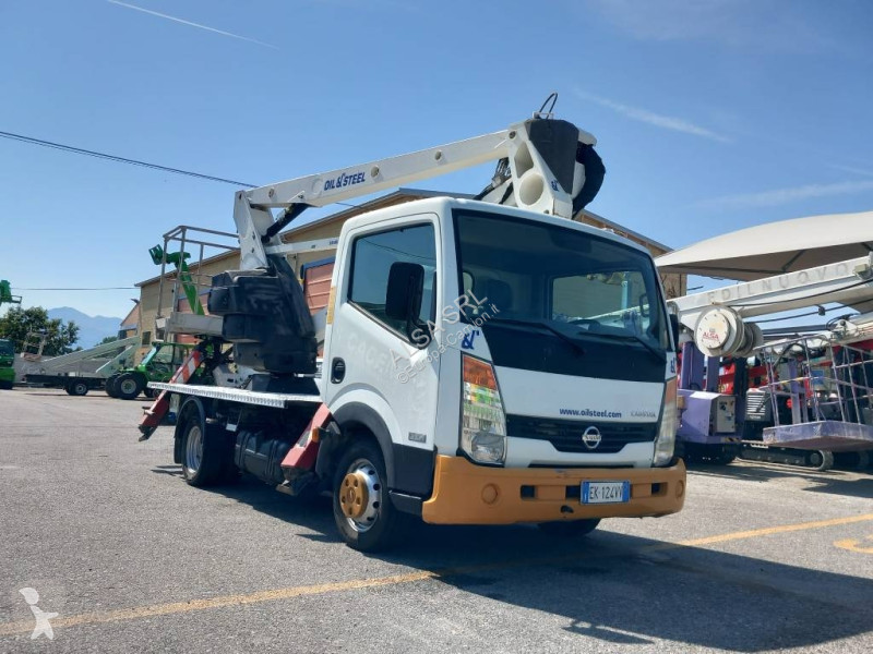 Camión Nissan 21.12