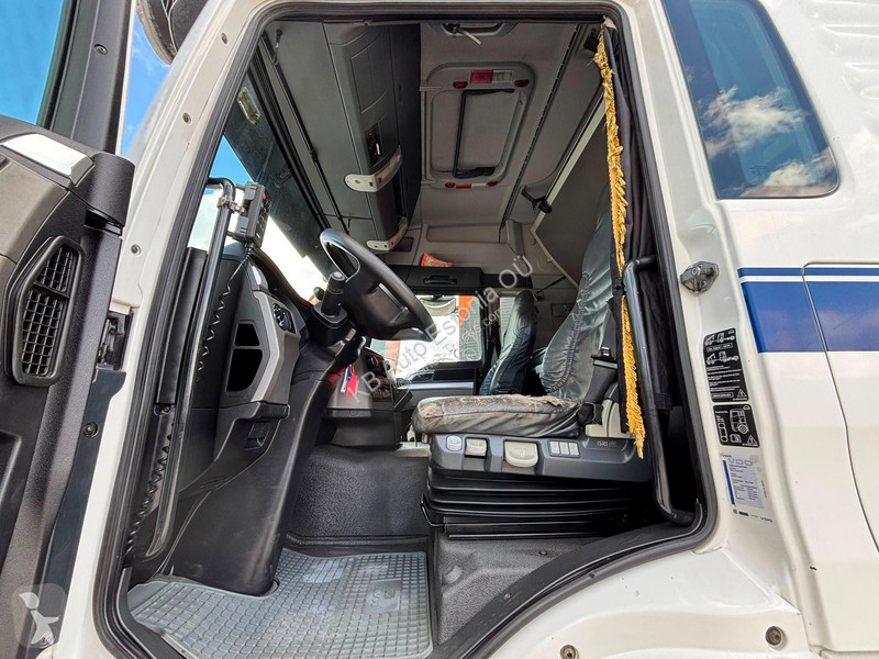 Vrachtwagen MAN TGS 4x2 BOX L=7497 mm