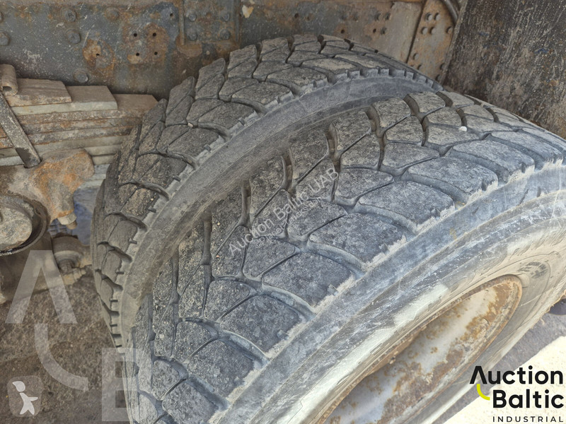 Camion Iveco AD260T35