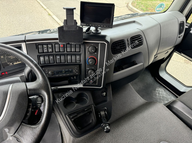 Camion Renault D12-240 Pr.Plane 7,3m AHK L-Haus...