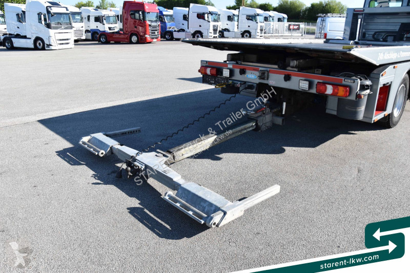 Camion Mercedes 1330L 4x2 Abschleppwagen...