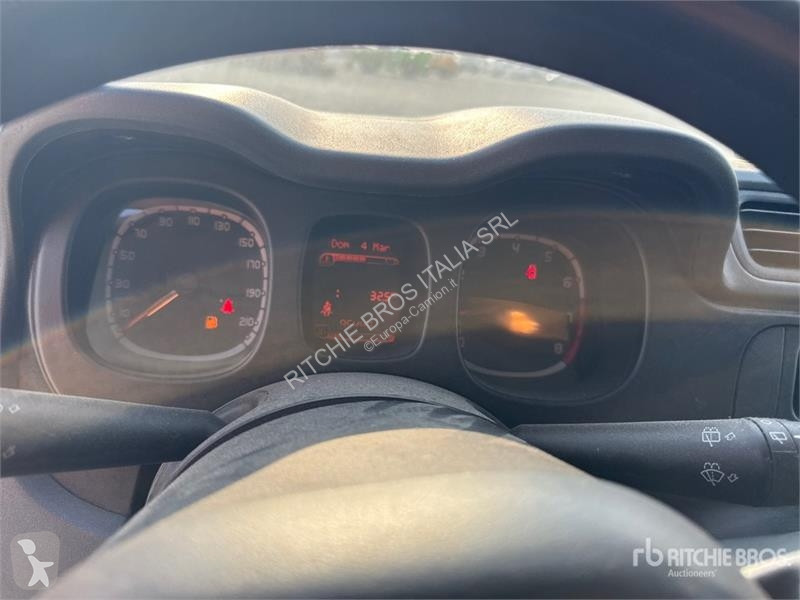 Комерційні автомобілі Fiat Panda