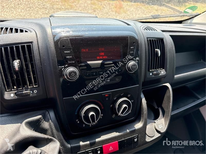 Camión Opel 2.2 103 KW PR PL L4 Curtain Side Truck