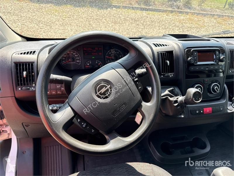Camión Opel 2.2 103 KW KA L4H2 Van Truck