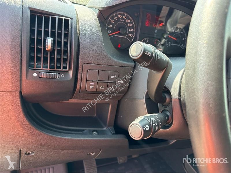 Camión Opel 2.2 103 KW DOKA PR L3 Crew Cab...