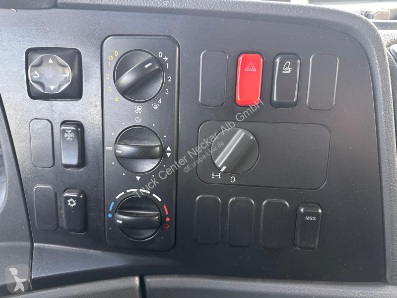 Camión Mercedes 818 Klima Kran Palfinger PK6501...