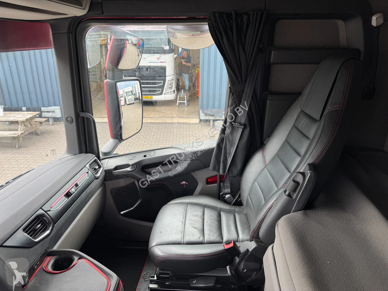 Camión Scania 580 V8 6x2 etarder Full Air WB 4.35