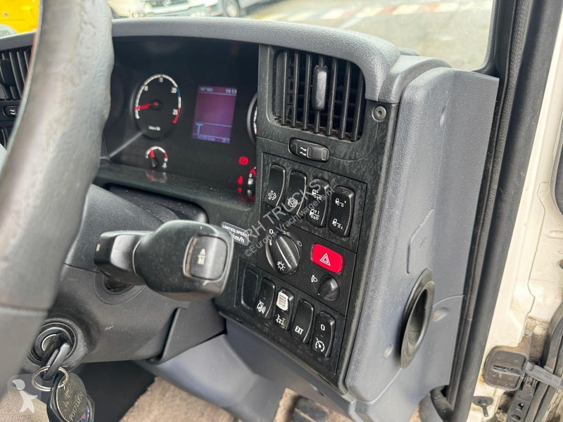 Camión Scania P410 RHD 6X2 EURO 6 + HUNWICK 3...