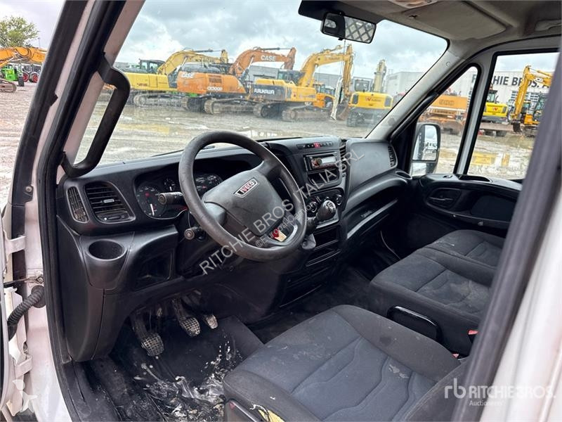 Camión Iveco 35-140