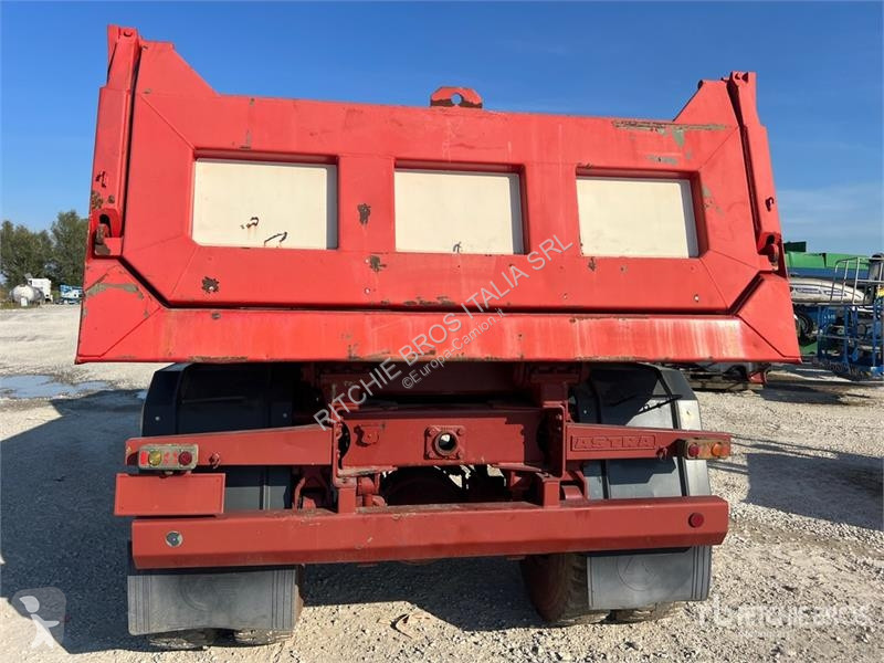 Camión Astra 1 T/A Dump Truck (Inoperable)