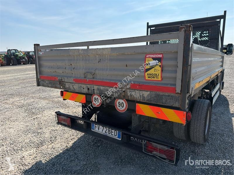 Camión Iveco 60-150 4x2 S/A Dump Truck