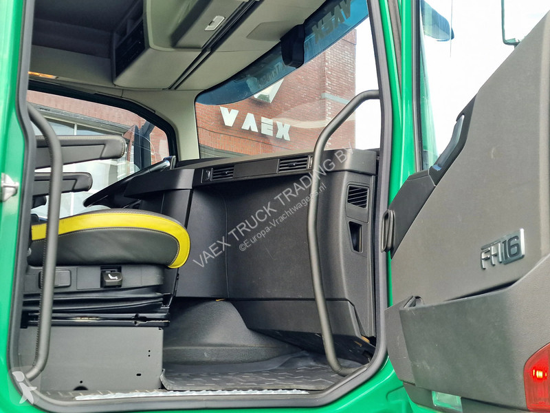 Camión Volvo 16750 6x2*4 - Low roof - 4.60 WB -...