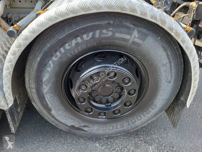 Teherautó Mercedes 2543