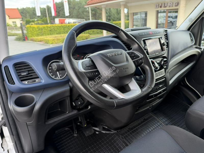 Грузовик Iveco 35S21