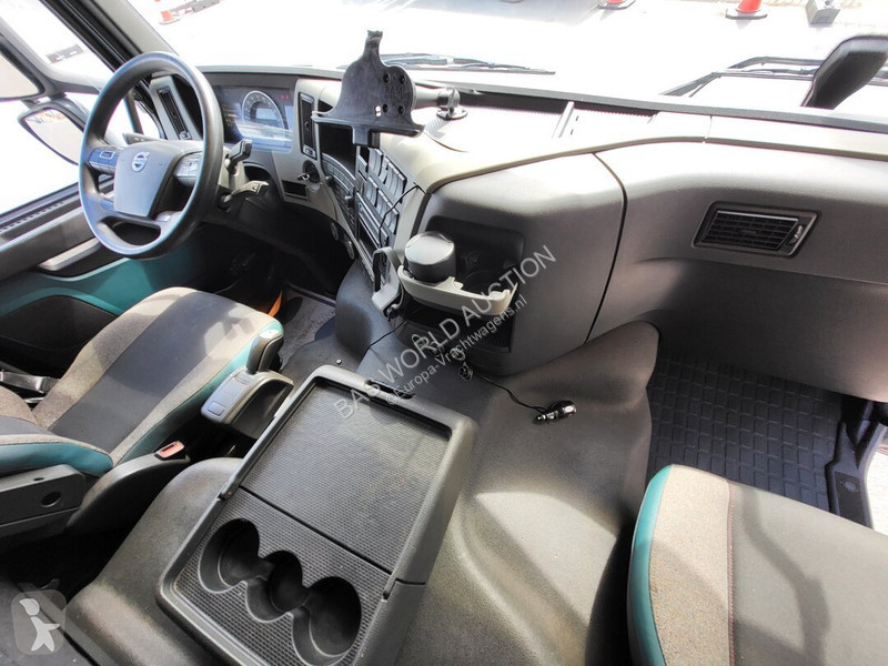 Lastbil Volvo 420