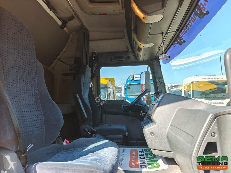 Camião MAN 12.240 4X2 BL Double Cab (6-person)...