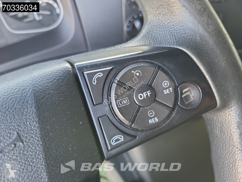 Грузовик Mercedes 1523 4X2 15tonner APK 5mtr...