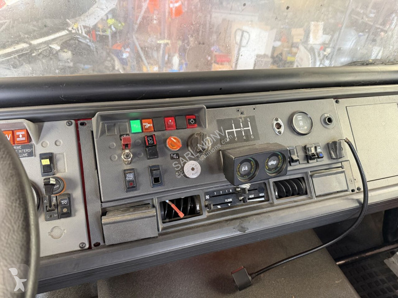 Camion Renault M 210