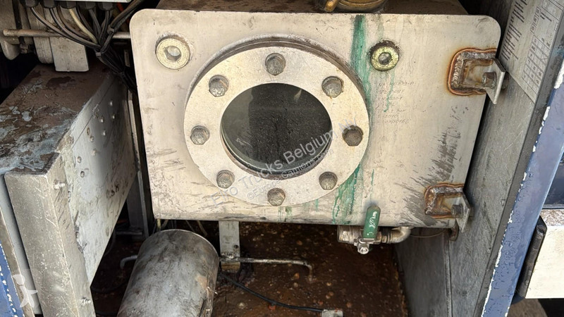 Camion Mercedes 2633 (EURO 5 / 19.000 LITERS /...