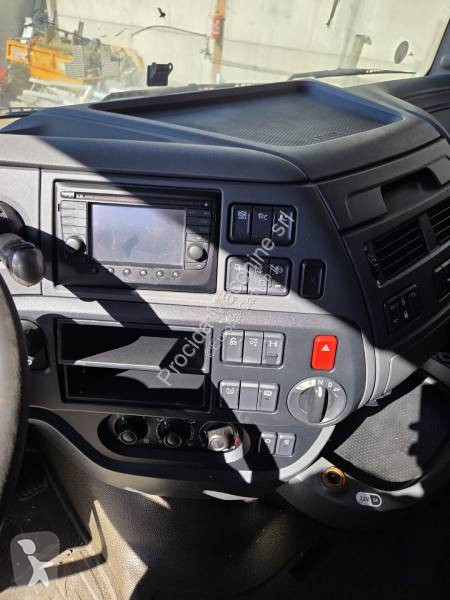 Camion DAF 440