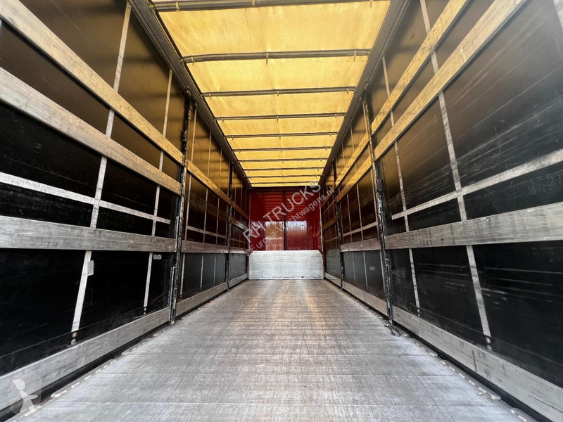 Грузовик DAF 6X2 EURO 6 + SLIDING ROOF + 2 AXLE...