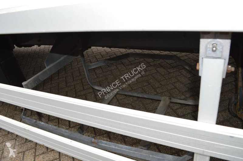 Camião Scania 320 * EURO5 * CHEREAU BOX *...