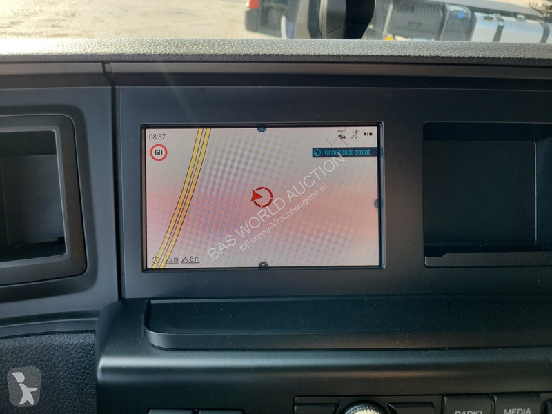 Lastbil MAN 12.220