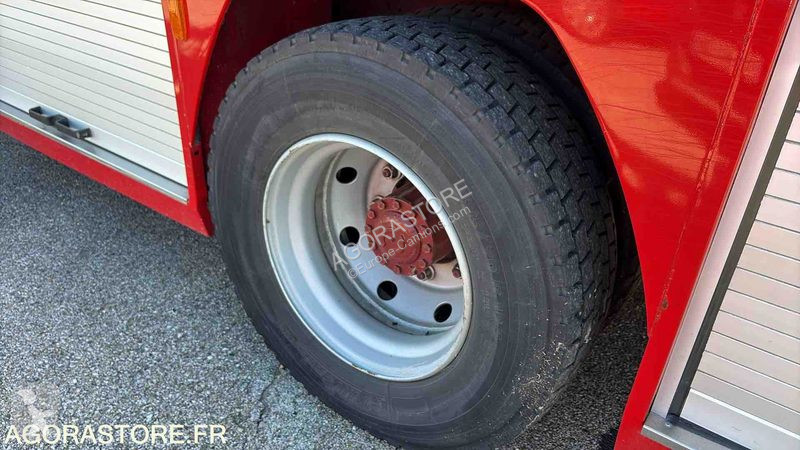 Camión Iveco 130E23