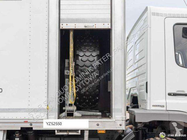 Ciężarówka Mercedes 1226 4x4 mobile workshop
