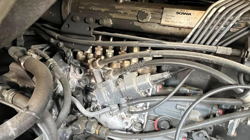 Camión Scania 94 - 260 (17400 ITER / MANUA PUMP...