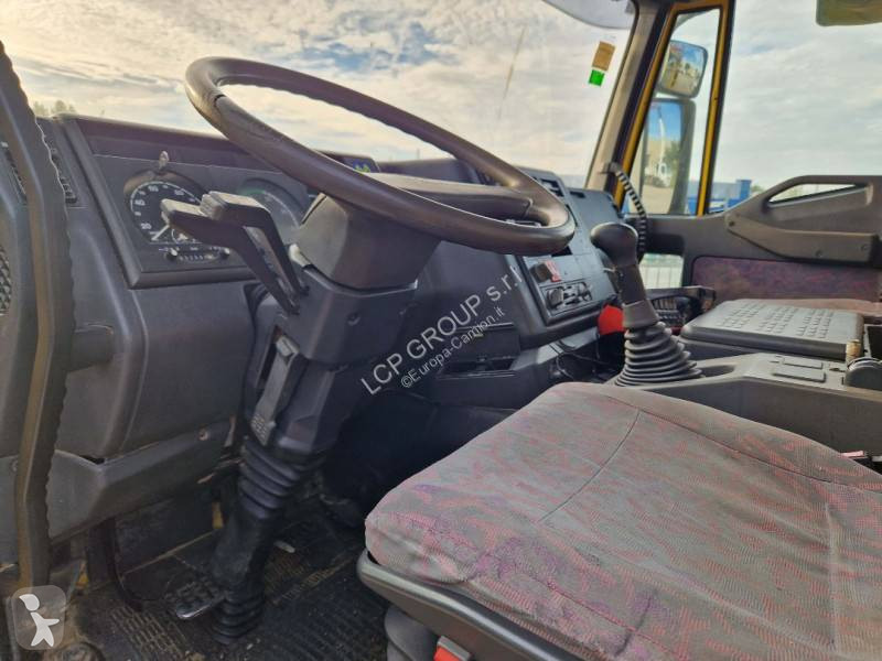 Iveco 260E31 truck