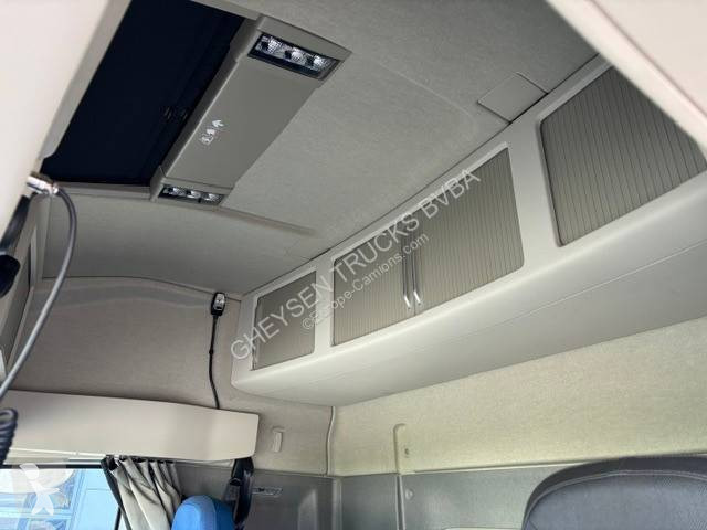 Camion Volvo 420