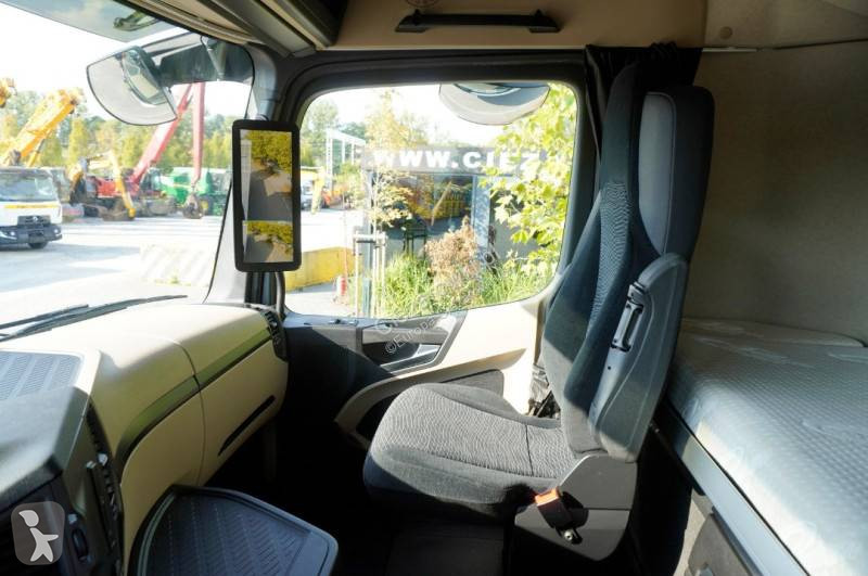 Mercedes 2542 truck
