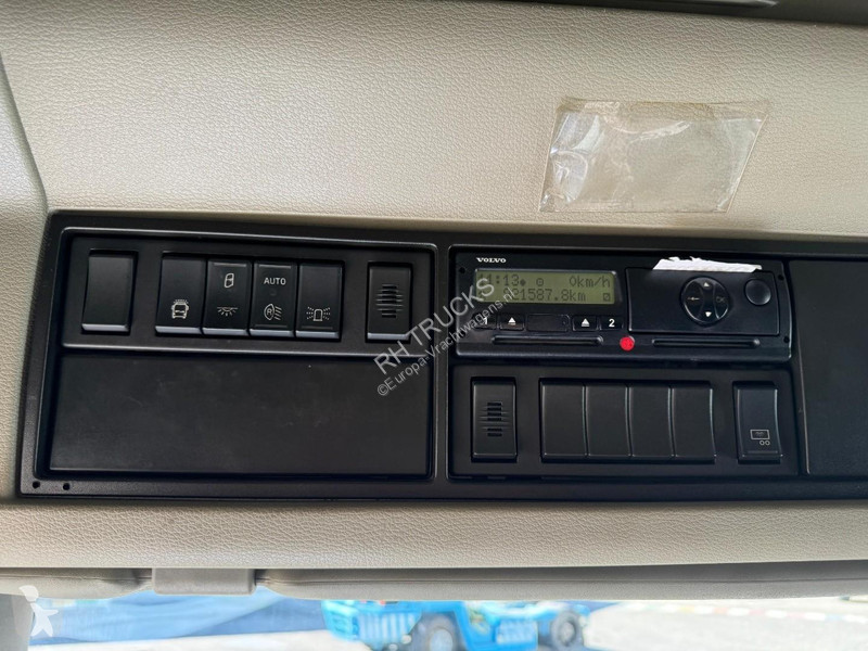 Kamion Volvo 4X2 EURO 6 + HMF 2420-K4 + REMOTE...