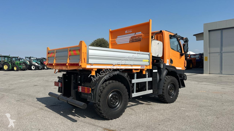 Mercedes UNIMOG U20 4X4 truck