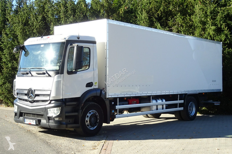 Mercedes 1827 Euro 6 kontener 21 pal 387tys.km...